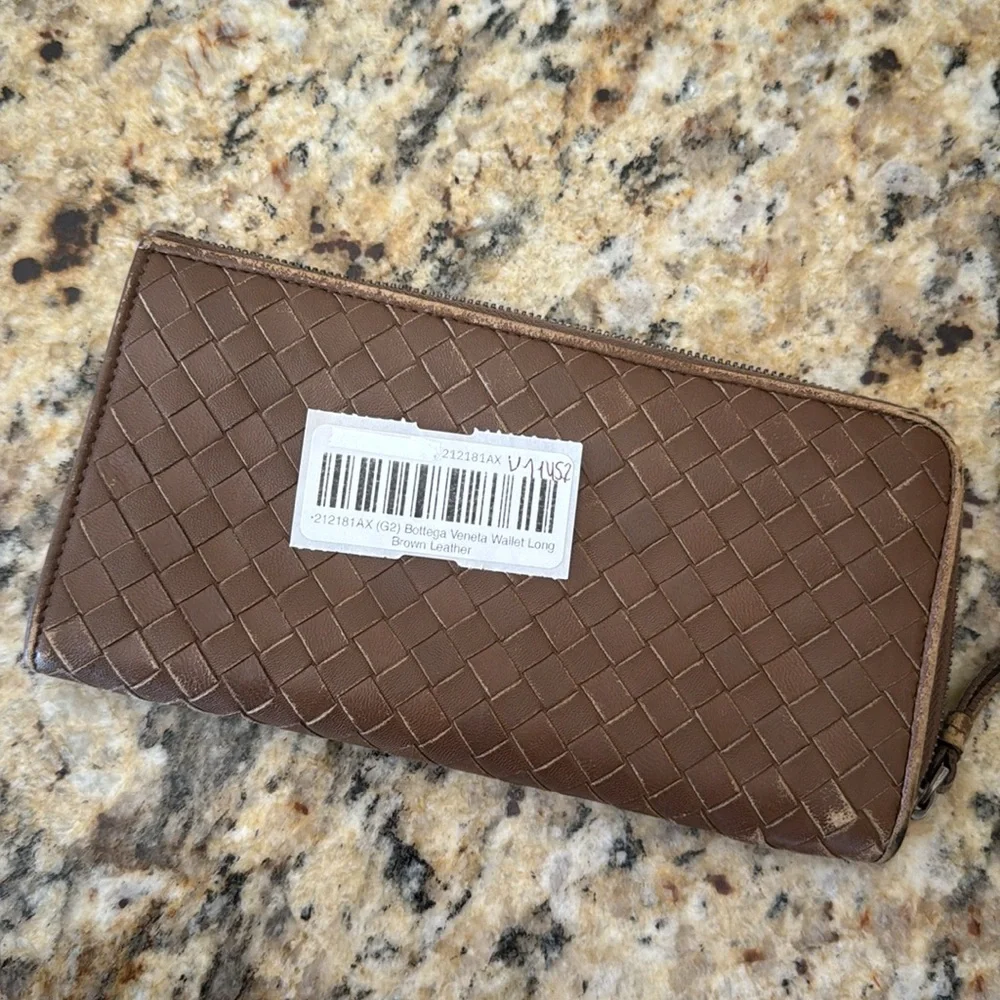 Brown Bottega wallet (AUTHENTIC) with barcode - Picture 4 of 4